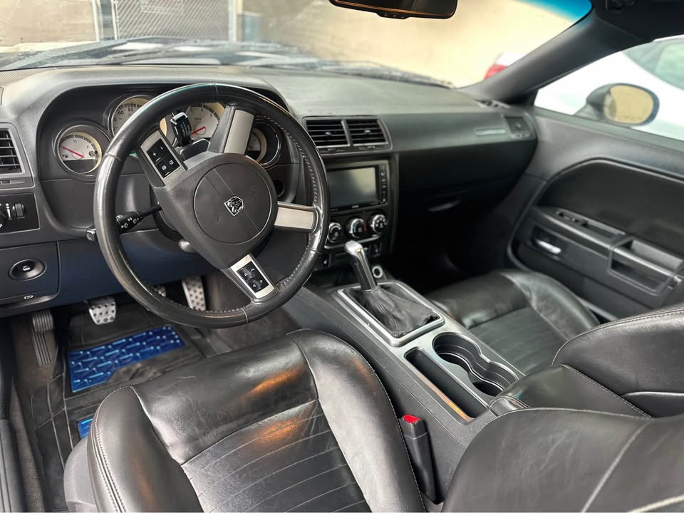 2010 Dodge Challenger — 4
