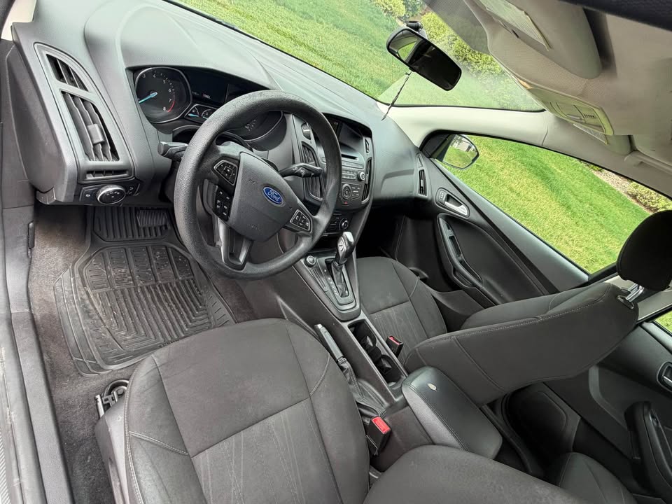 2015 Ford Focus — 6