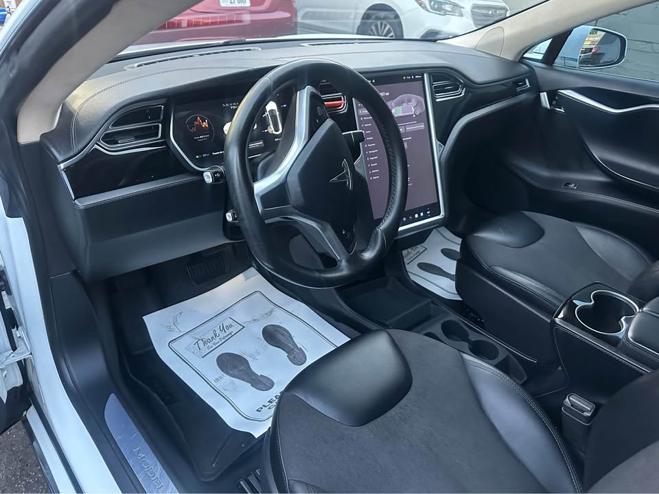 2015 Tesla Model S — 4