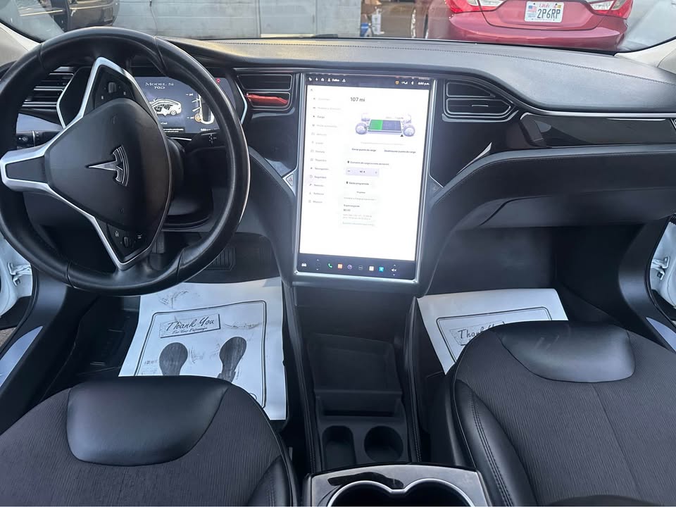 2015 Tesla Model S — 7